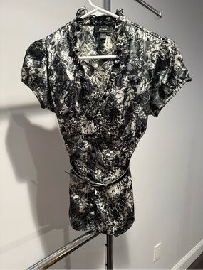 Bwear Black & White Floral Lace-Print Ruffled Wrap Blouse